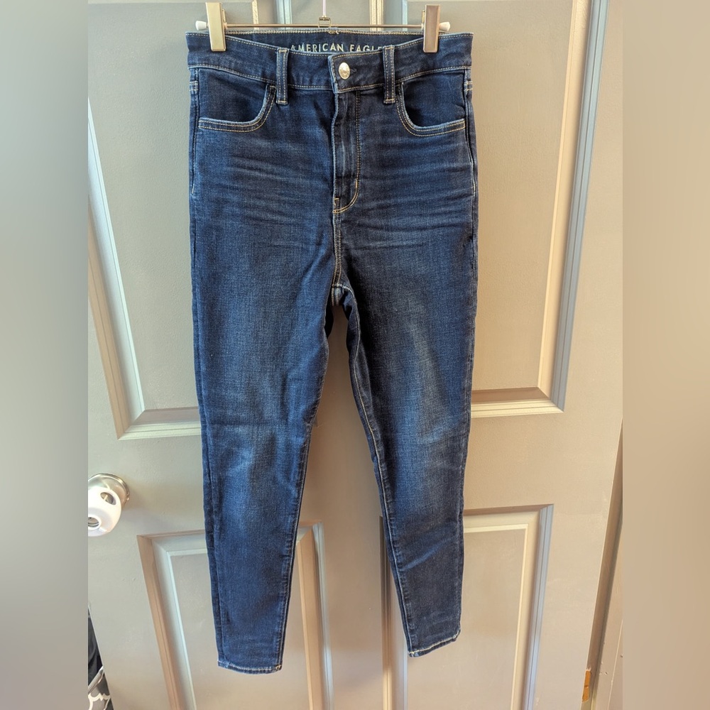 NWOT American Eagle Jeans - Size 4 Short